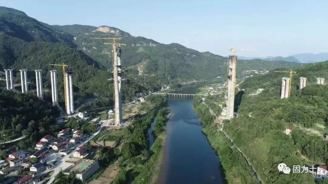 双河固力士参与湖南炉慈高速建设，助力区域经济发展